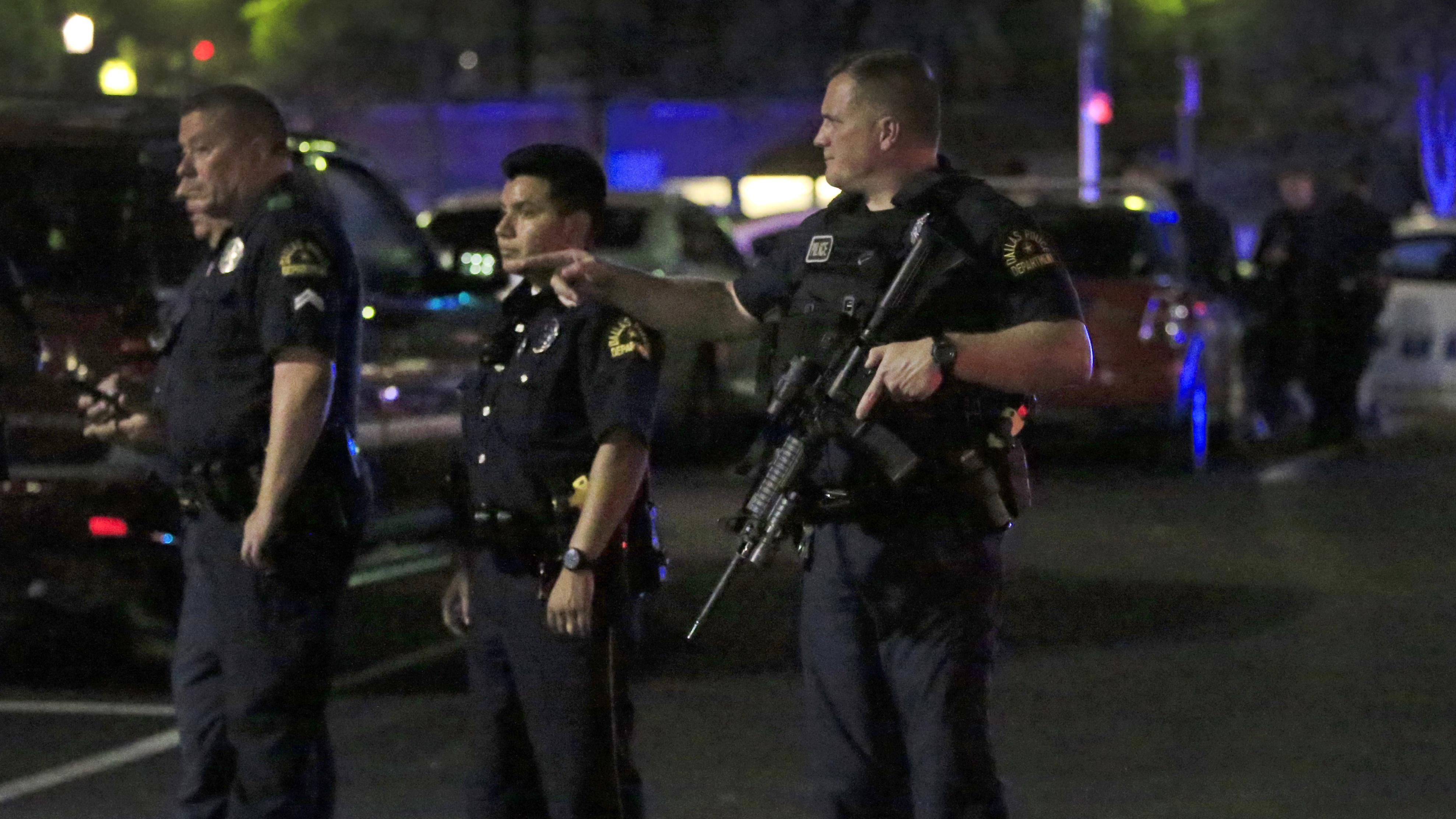 Ужасная перестрелка с полицией в Далласе: появилось видео происшествия (18+)