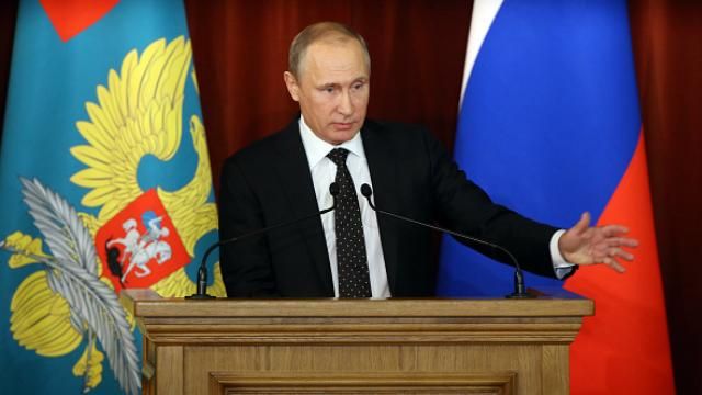 Кремль делает вид жертвы и перевооружается, – Le Figaro Кремль делает вид жертвы и перевооружается, – Le Figaro