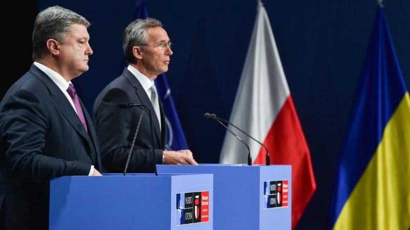 НАТО не забыло о России: призывает перестать финансировать боевиков на Донбассе НАТО не забыло о России: призывает перестать финансировать боевиков на Донбассе