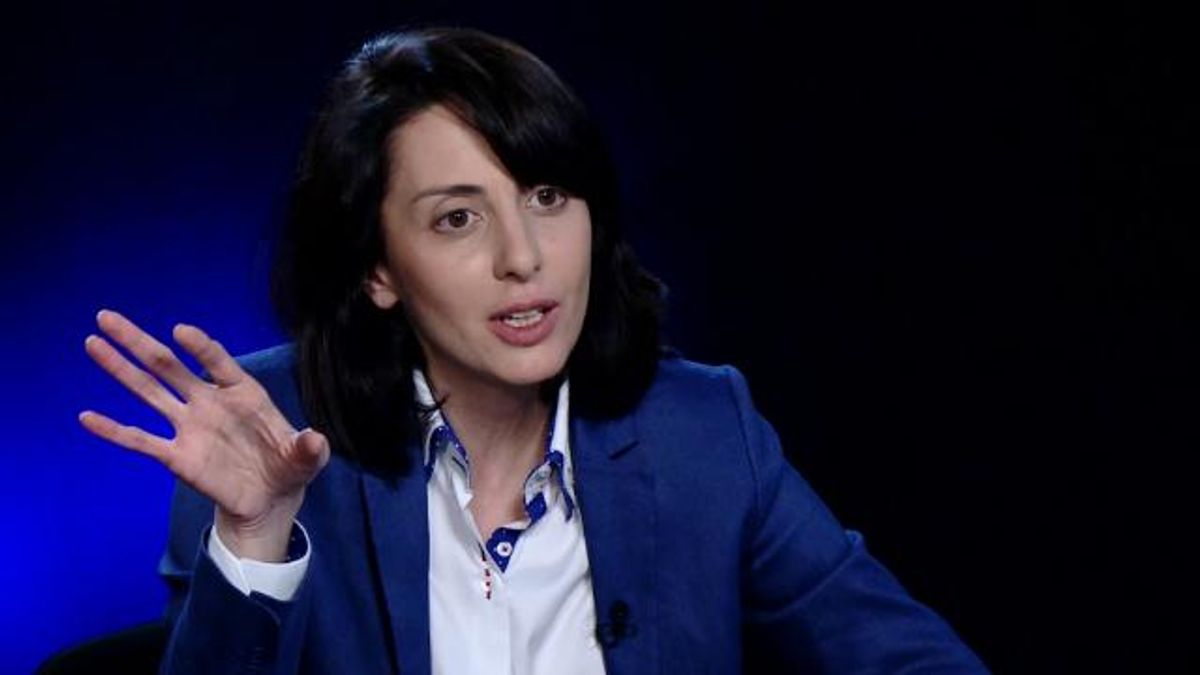 Главу украинской Нацполиции хотят лишить гражданства Главу украинской Нацполиции хотят лишить гражданства