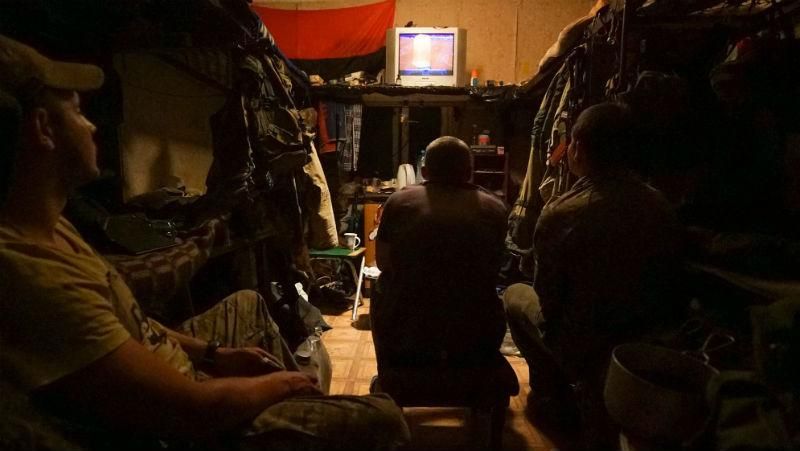 Фото дня. В гарячій точці АТО знайшли час для футболу Фото дня. В гарячій точці АТО знайшли час для футболу