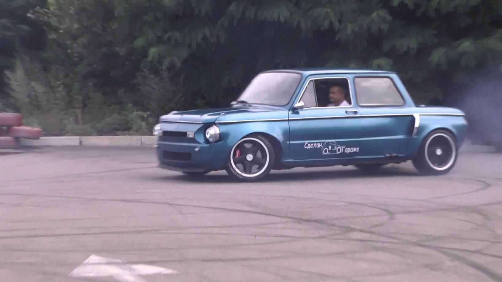 Киевлянин превратил "Запорожец" в уникальный гоночный болид Киевлянин превратил "Запорожец" в уникальный гоночный болид