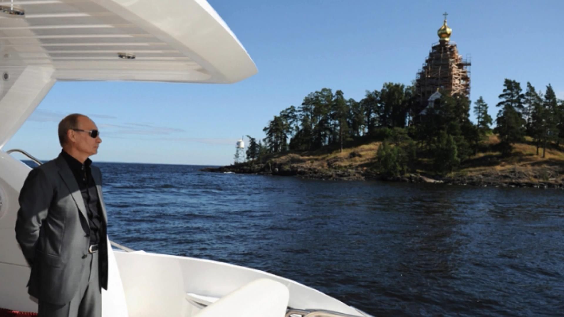 Путин вернулся: российский лидер впервые появился на публике после исчезновения Путин вернулся: российский лидер впервые появился на публике после исчезновения