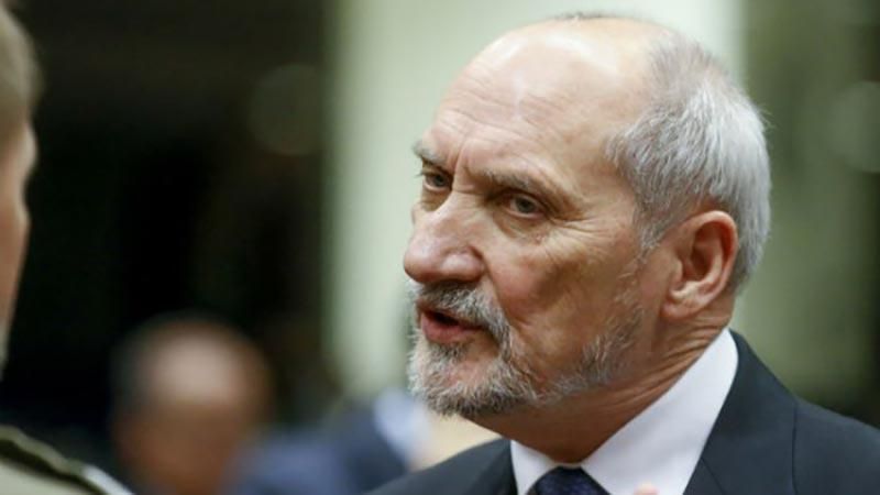 Министр обороны Польши обвинил Россию в Волынской трагедии Министр обороны Польши обвинил Россию в Волынской трагедии