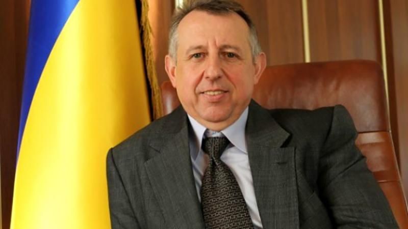 Высокий чиновник Западной Украины имеет фальшивый диплом: СМИ обнародовали документы