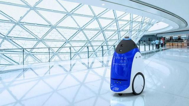 Робот-охоронець травмував людину Робот-охоронець травмував людину