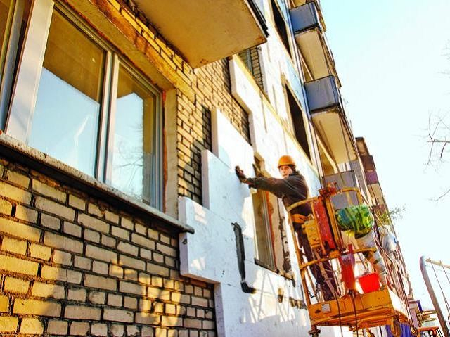 Почему утепление дома лучше проводить коллективно