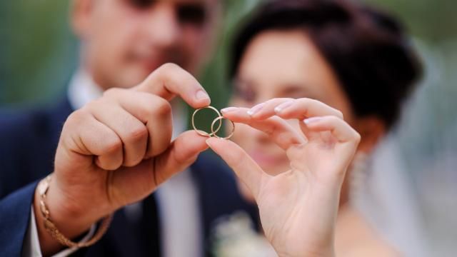 Отныне украинцы могут жениться за сутки: как это будет работать Отныне украинцы могут жениться за сутки: как это будет работать