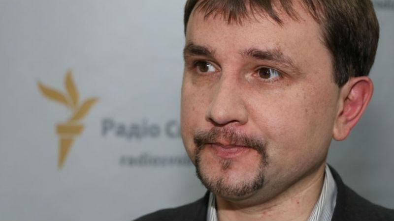 Украина должна снизить пенсии экс-коммунистам, – Вятрович