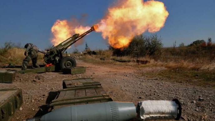 Спекотна доба на Донбасі: терористи знову відкрили вогонь з великокаліберної артилерії