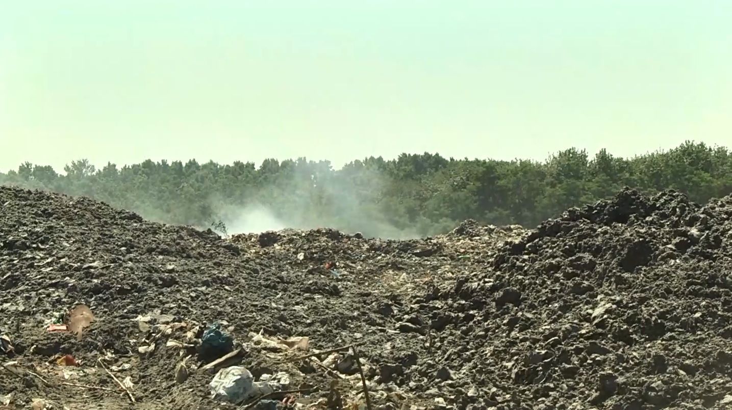 Що стало причиною пожежі на сміттєзвалищі під Києвом