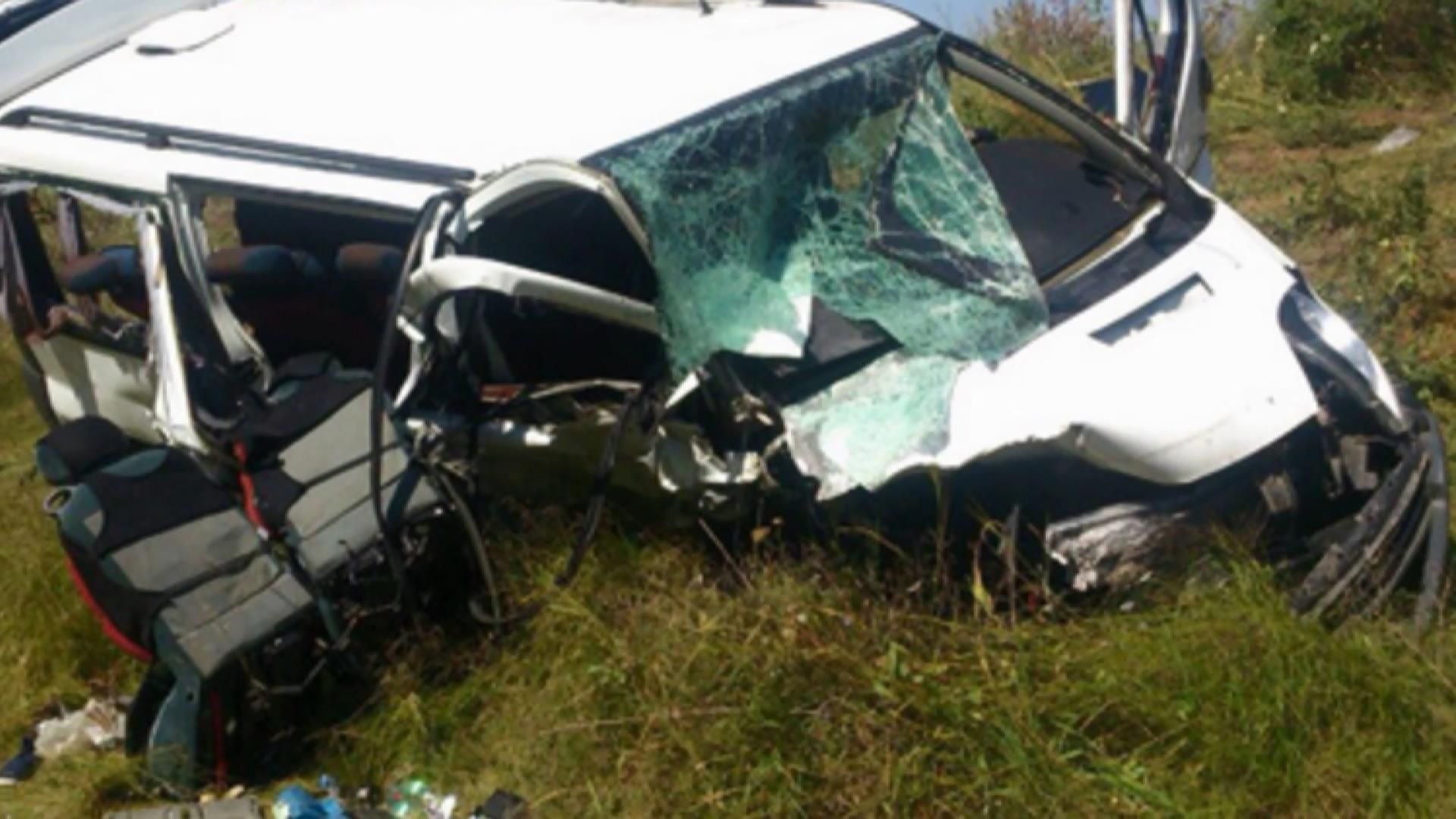 Жахлива ДТП на Херсонщині: четверо загинуло, шестеро — в лікарні Жахлива ДТП на Херсонщині: четверо загинуло, шестеро — в лікарні