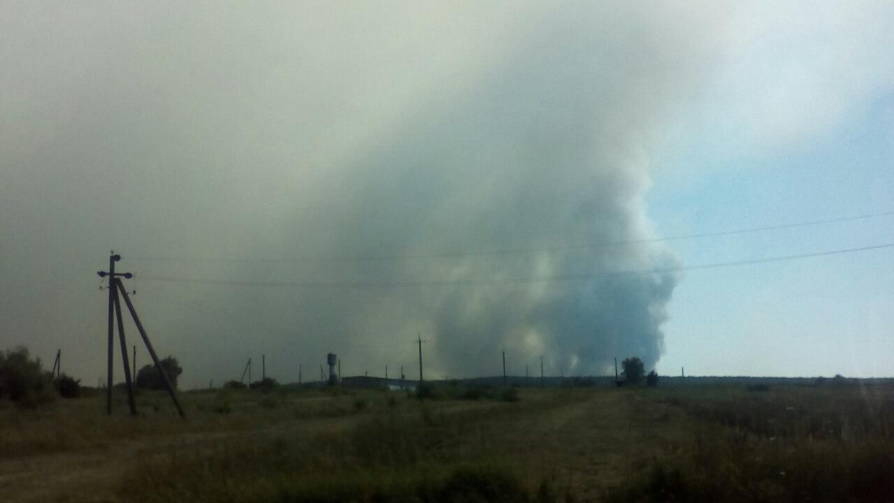 К тушению пожара на Гончаровском военном полигоне привлекли авиацию