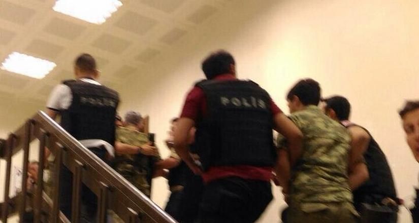 Переворот не вдався, – влада Туреччини Переворот не вдався, – влада Туреччини