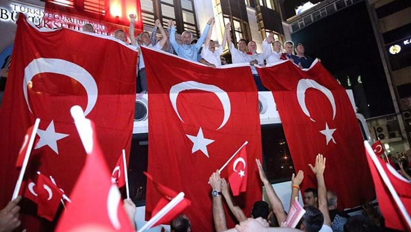 Стало відомо, хто очолив військовий переворот в Туреччині Стало відомо, хто очолив військовий переворот в Туреччині