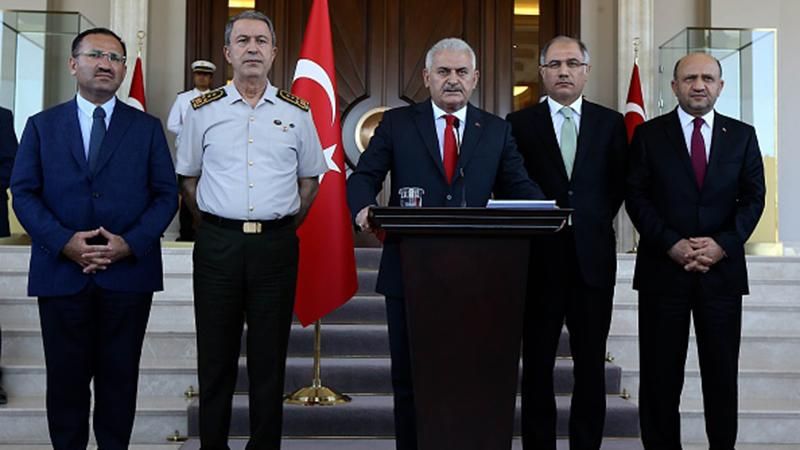 Переворот у Туреччині: Уряд повністю контролює країну Переворот у Туреччині: Уряд повністю контролює країну