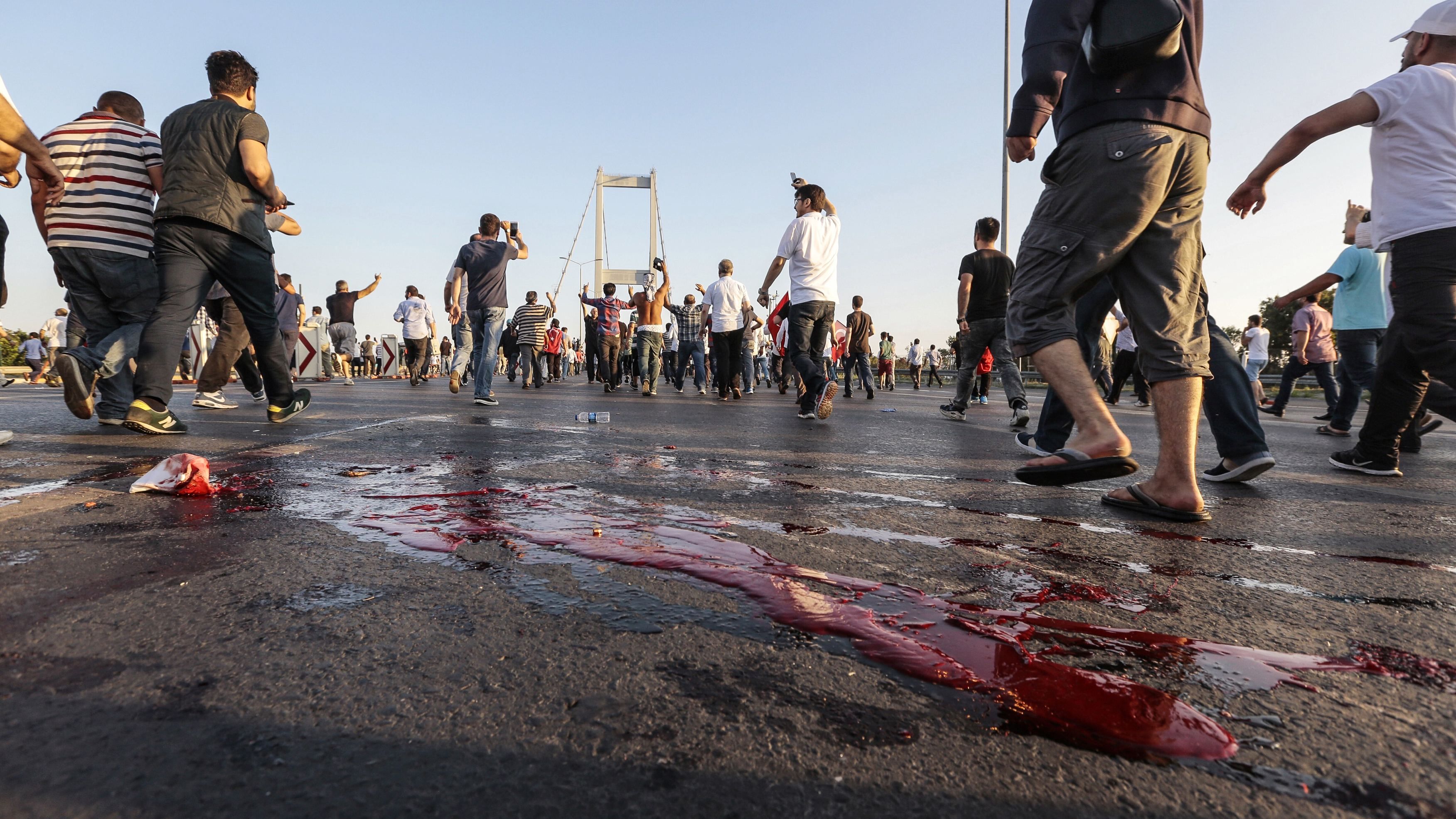 Переворот в Турции: шокирующие цифры по количеству жертв Переворот в Турции: шокирующие цифры по количеству жертв