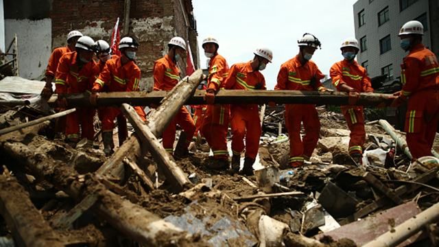 Потужний тайфун забрав життя 83 китайців
