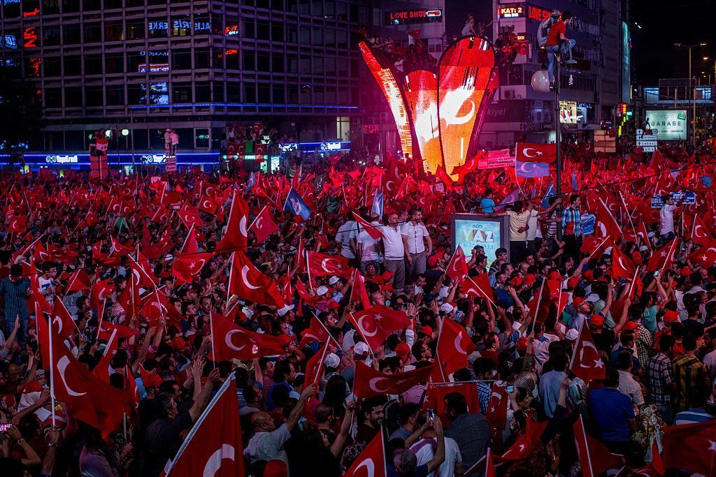 До мережі потрапила викривальна переписка заколотників у Туреччині До мережі потрапила викривальна переписка заколотників у Туреччині