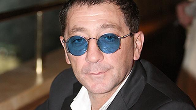 Известного российского певца не впустили в Лондон Известного российского певца не впустили в Лондон