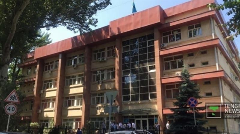 Стрілянина в Казахстані: є жертви (18+) Стрілянина в Казахстані: є жертви (18+)