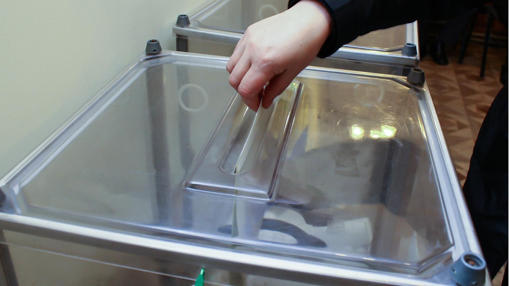 Провокации при подсчете голосов на Луганщине продолжаются Провокации при подсчете голосов на Луганщине продолжаются