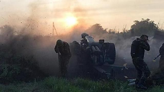 В зоне АТО снова горячо: боевики совершили почти 80 обстрелов В зоне АТО снова горячо: боевики совершили почти 80 обстрелов