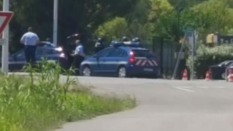 Озброєний чоловік увірвався в готель у Франції Озброєний чоловік увірвався в готель у Франції