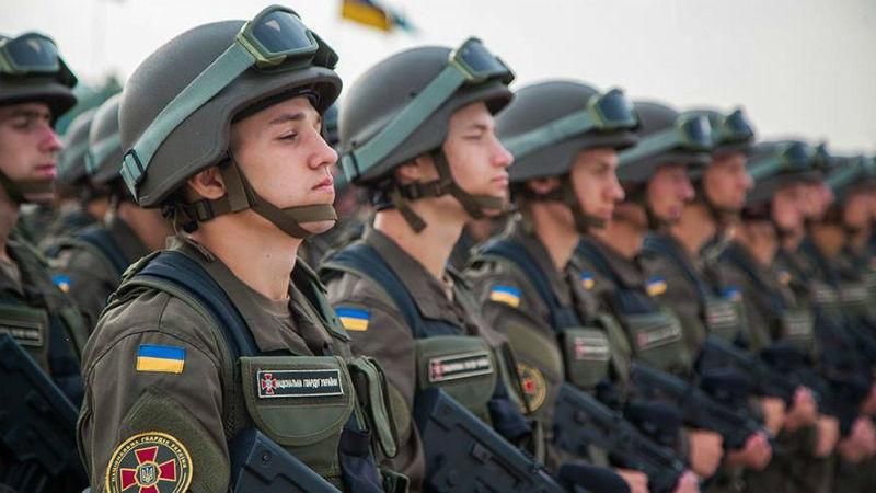 До армії почали призивати чиновників До армії почали призивати чиновників