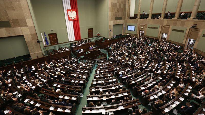 Польський Сейм вніс поправки у скандальний законопроект про геноцид Польський Сейм вніс поправки у скандальний законопроект про геноцид