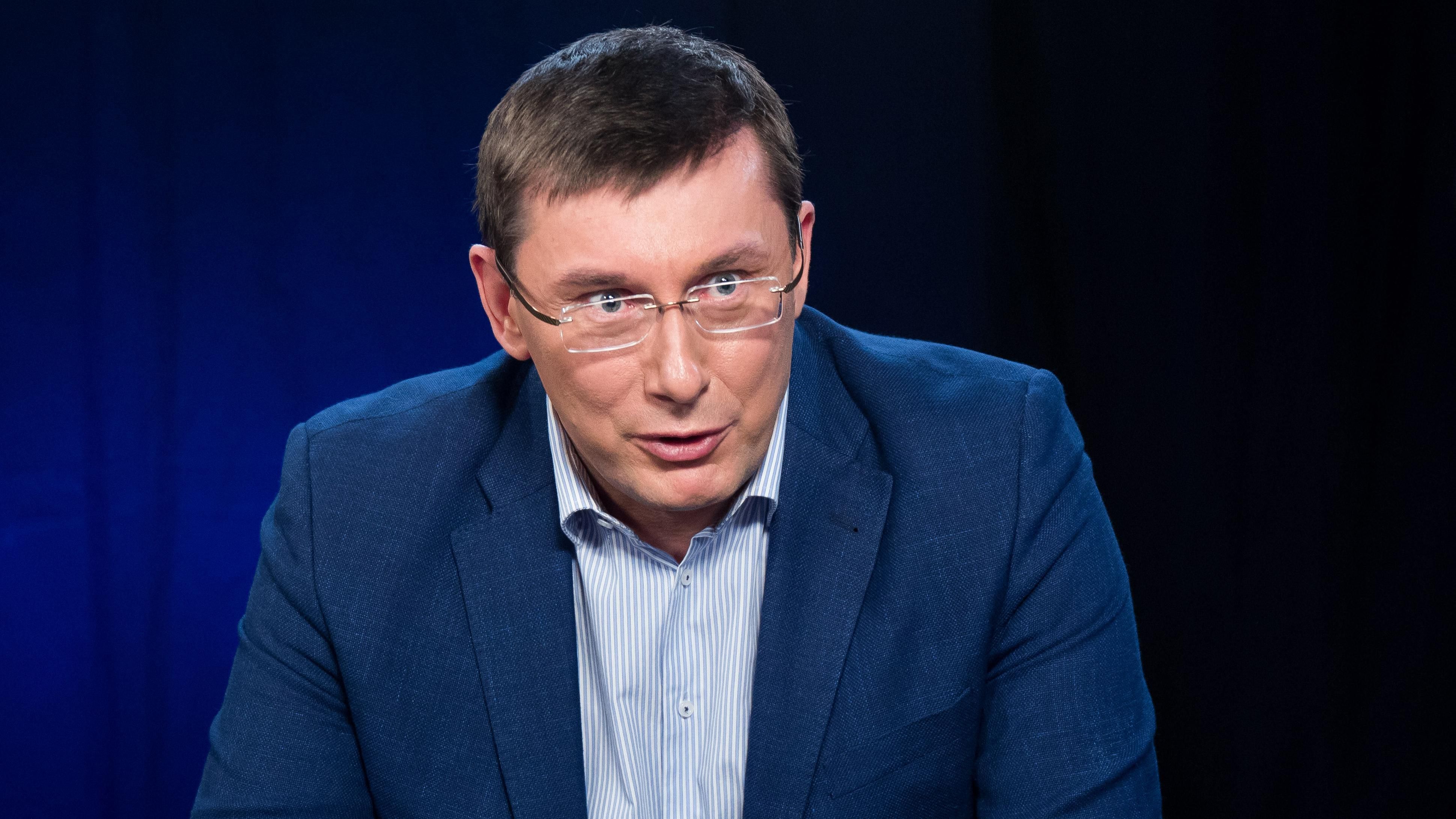 Луценко озвучив основні версії вбивства Шеремета Луценко озвучив основні версії вбивства Шеремета