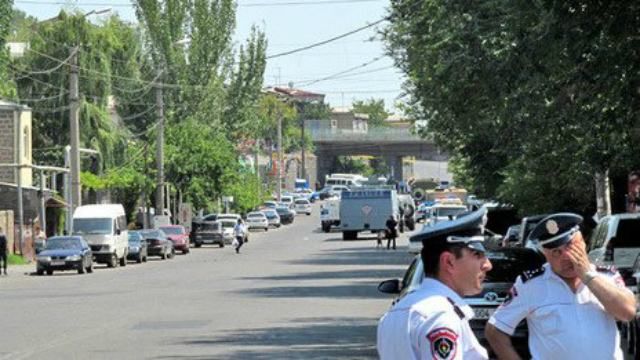 Спецоперація у Вірменії: вдалось звільнити вже п'ятьох заручників