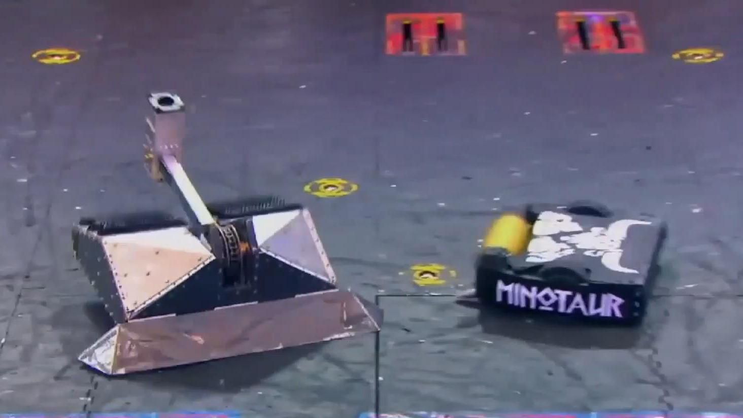 Битва роботов: когда для победы не нужна кувалда Битва роботов: когда для победы не нужна кувалда