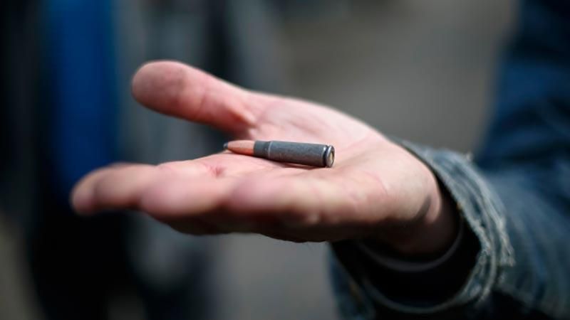 Террористы ранили пятерых украинских военных Террористы ранили пятерых украинских военных