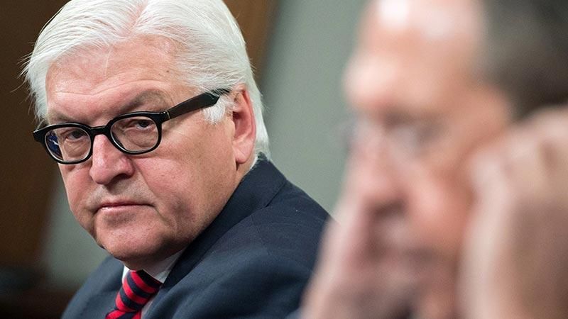 Штайнмаєр і Лавров наодинці обговорили ситуацію на Донбасі Штайнмаєр і Лавров наодинці обговорили ситуацію на Донбасі