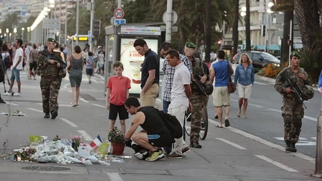 У террориста, который убил почти сотню людей в Ницце, были сообщники, – прокурор