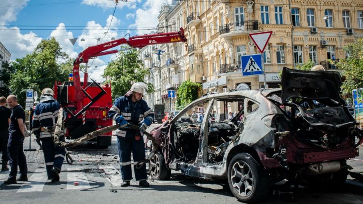 Cледствие получило видео закладки взрывчатки под авто Шеремета, – СМИ Cледствие получило видео закладки взрывчатки под авто Шеремета, – СМИ