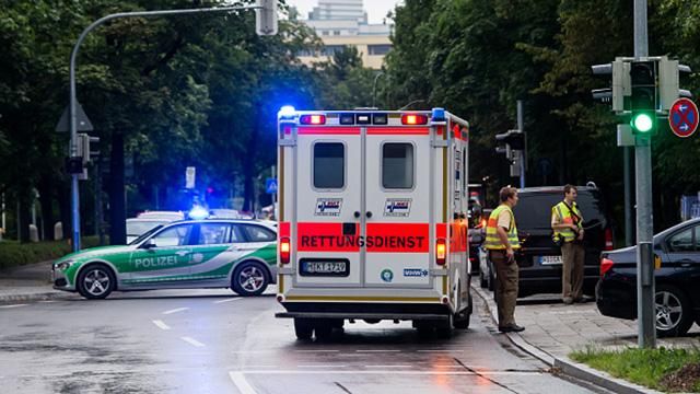 Число жертв стрельбы в Мюнхене продолжает расти