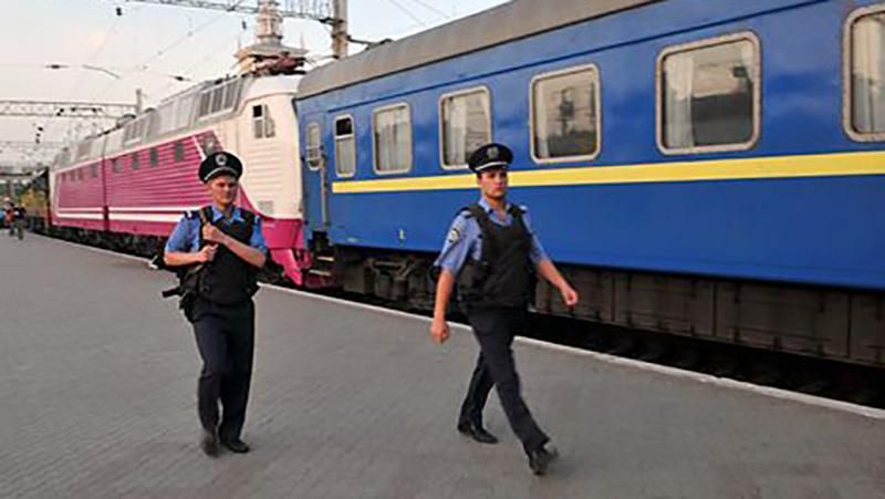 Поезд переехал человека в Киеве