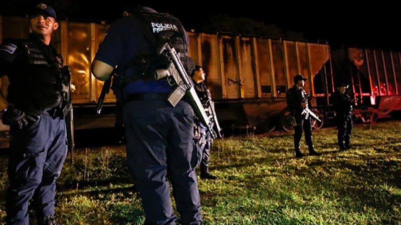 Убийством мэра и чиновников завершились протесты в Мексике