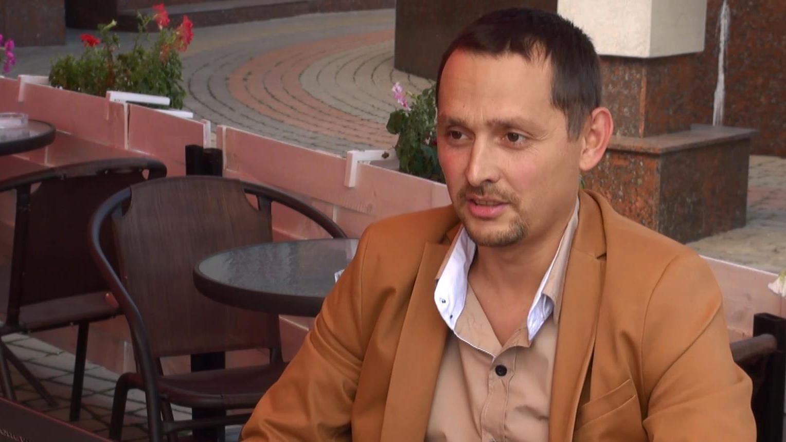 Як двоє черкащан популяризують Україну за допомогою Вікіпедії Як двоє черкащан популяризують Україну за допомогою Вікіпедії