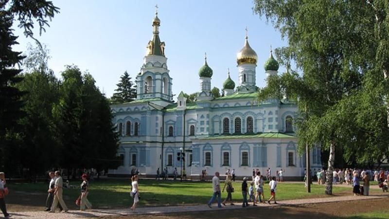 Церкву московського патріархату прикрасили антиукраїнською символікою у Полтаві 