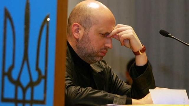 Савченко мала "посунути" Турчинова, – журналіст Савченко мала "посунути" Турчинова, – журналіст