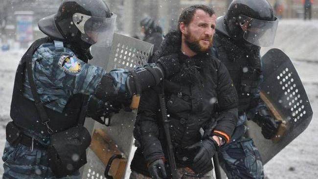 До суду направили справу слідчого, який незаконно затримував євромайданіців До суду направили справу слідчого, який незаконно затримував євромайданіців