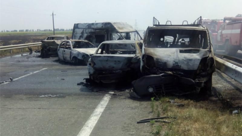 Масштабна ДТП на трасі Одеса – Київ: 5 машин загорілось, є жертви