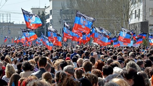 Волонтер розповів, як Україна підтримує економічні відносини з "ДНР" Волонтер розповів, як Україна підтримує економічні відносини з "ДНР"