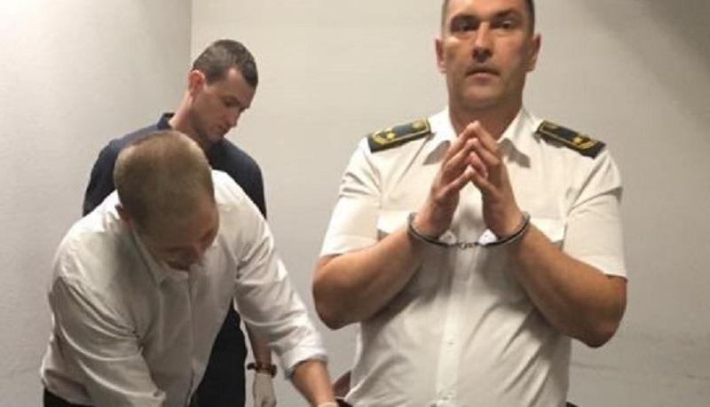 Митника-хабарника з "Жулян" взяли під варту Митника-хабарника з "Жулян" взяли під варту