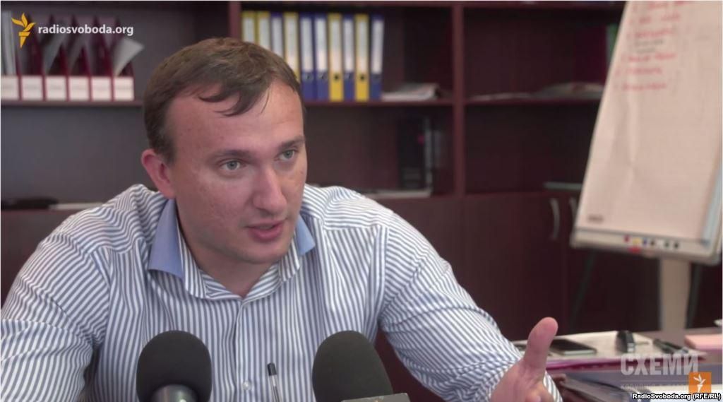 Мэр Ирпеня Владимир Карплюк опубликовал обращение "Я и мои 67 квартир" Мэр Ирпеня Владимир Карплюк опубликовал обращение "Я и мои 67 квартир"