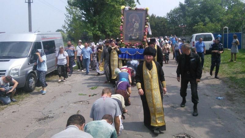 В "Азове" рассказали как будут реагировать на крестный ход в Киеве