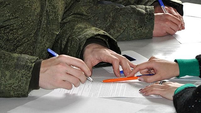 Количество военных-контрактников увеличилась в 4 раза Количество военных-контрактников увеличилась в 4 раза